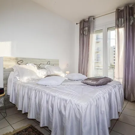 Apartment Amazing In Ajaccio With Kitchen *